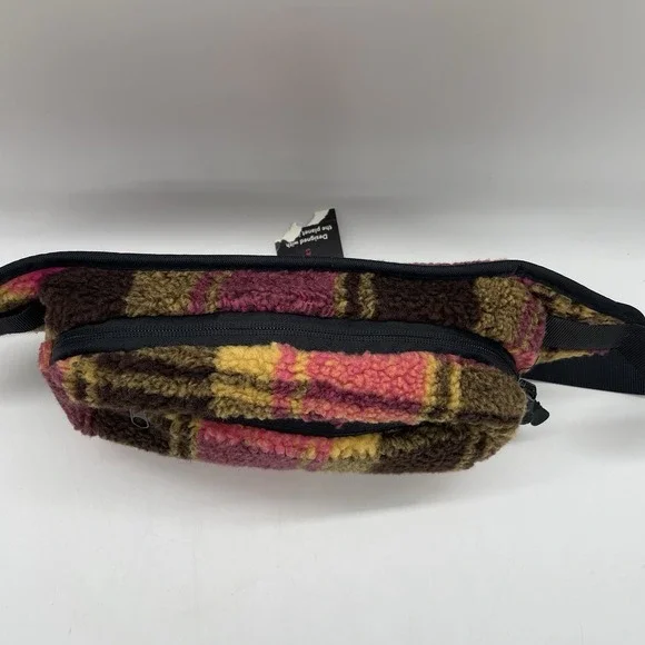 NWT No Boundaries Fanny Pack Pink Plaid Fleece Sherpa Belt Bag Waist Crossbody - Picture 2 of 11